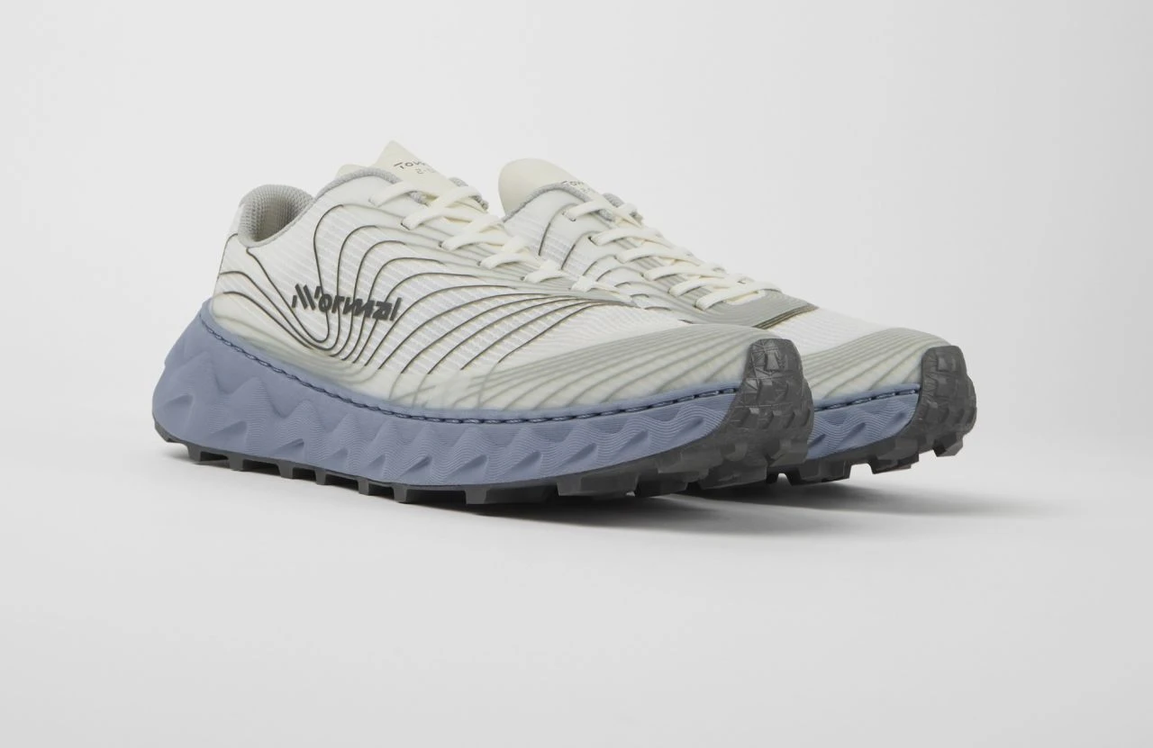 NNORMAL TOMIR BLANCHE ET BLEUE Chaussures De Trail – Image 3